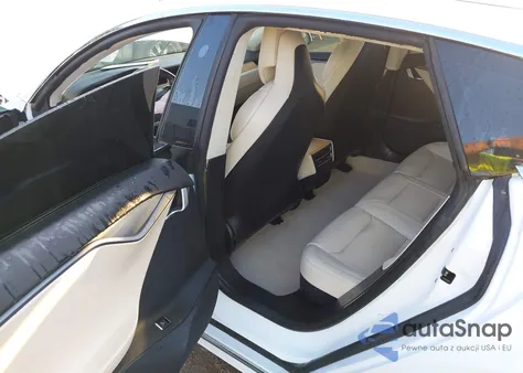 2018 Tesla Model S 100D/75D/P100D from USA, damaged, VIN 5YJSA1E25JF286436